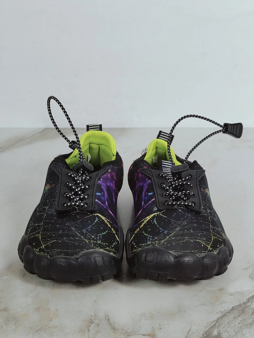 CROVA Kids' Built In Heel Grip Sole Water Shoes, Sz 13